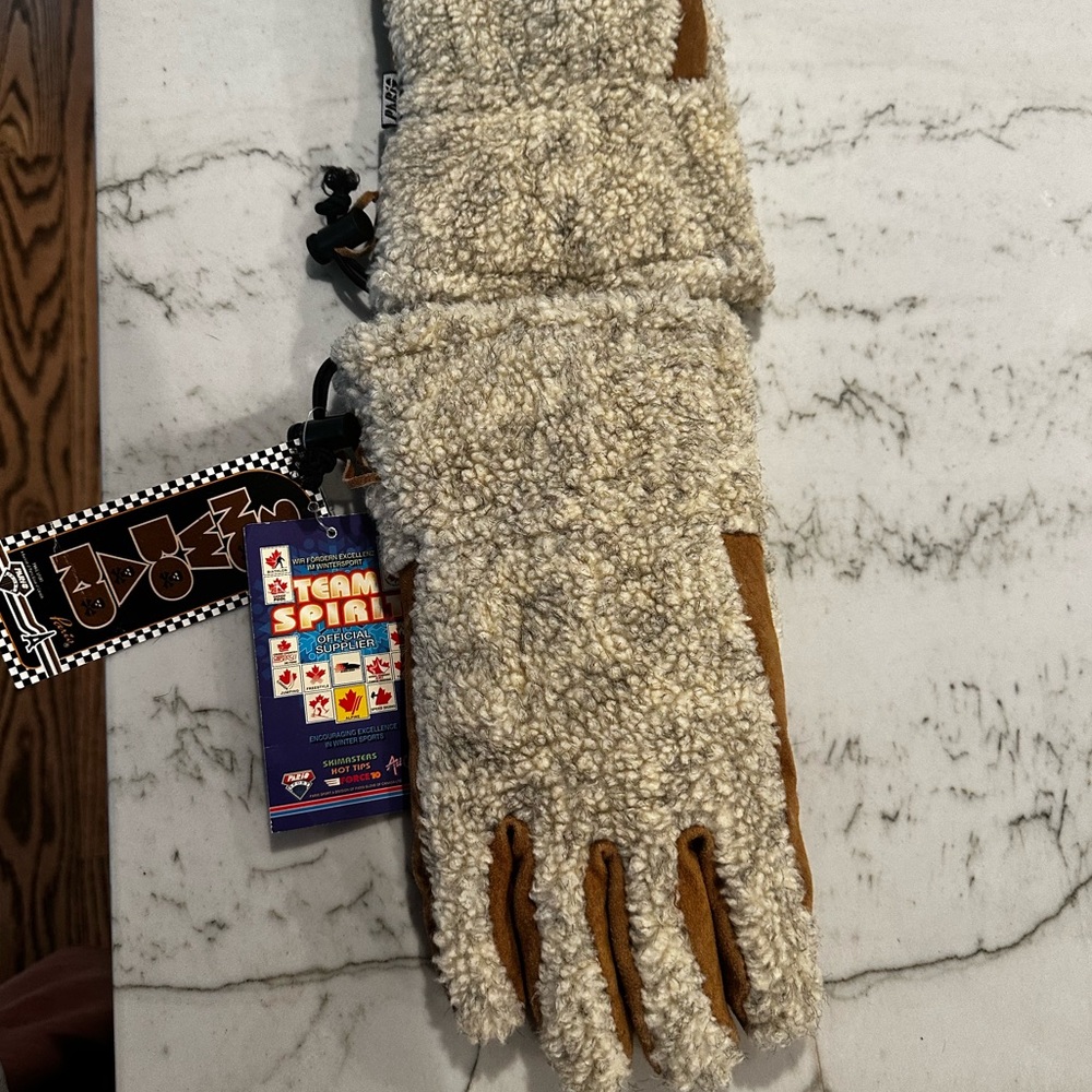 Men’s Sherpa Gloves
